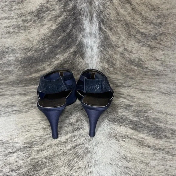 Yves Saint Laurent Womens Vintage Shoes Blue Mesh Slingback Heels Size 6